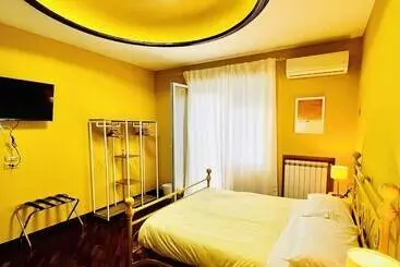 تختخواب و صبحانه Raroom Colors