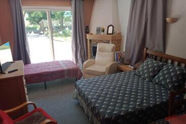 Bed and Breakfast Studio Chez L Habitant