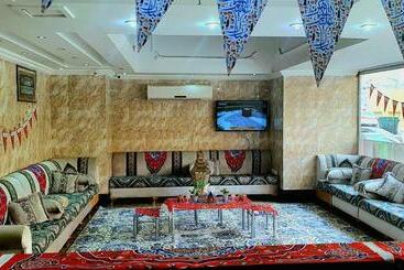 فندق دار دمون