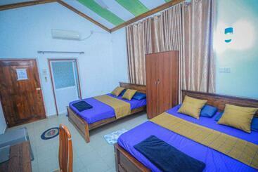 مبيت وإفطار Reach On Beach Resort