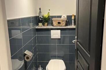 Pensiune Loubat Christophe 335 Bd De Gandalou 12100 Millau