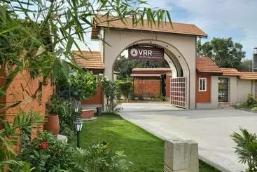 Resort Otel Vrr Holistic Wellness Centre  Electronic City