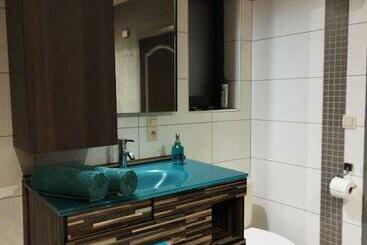 Bed and Breakfast Qiomi S Room