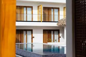 Hotel Mikiki Lifestyle