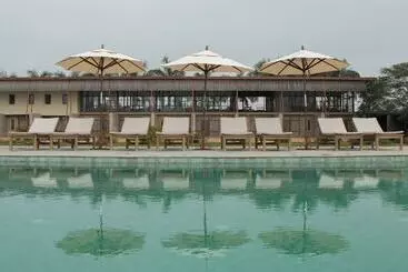 Resort Sanctuary   Chitwan National Park , Nepal