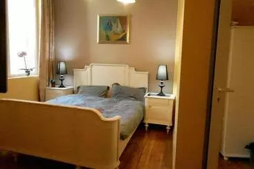 Bed and Breakfast Orient Express Guest House