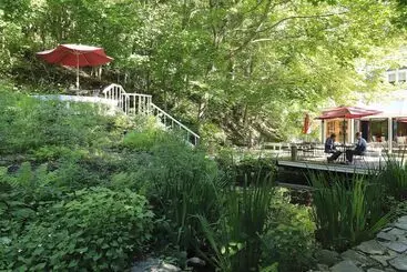 ベッドアンドブレックファースト The Cornell Inn