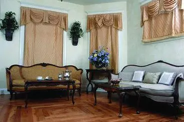 Downtown Historic Bed & Breakfast