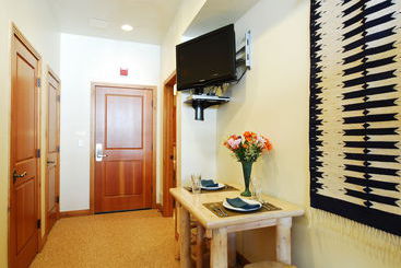 ホテル Lift Lodge Condo