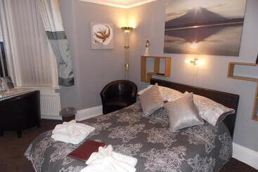 Pensjonat Easton Court Guest House