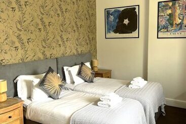 پانسیون Fraoch House