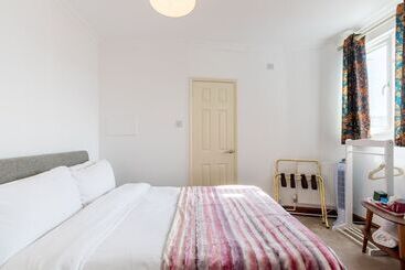 Pensão Hubert House