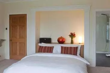 פנסיון Sturmer Hall Hotel And Conference Centre