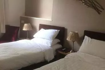 Majatalo The Brandize Guest House