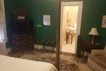 The Carriage Inn B&b