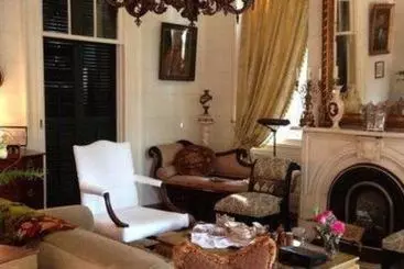 The Elms Bed And Breakfast