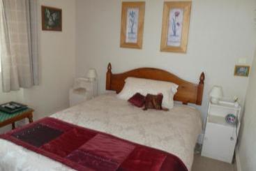 The Owls Crest House B&b