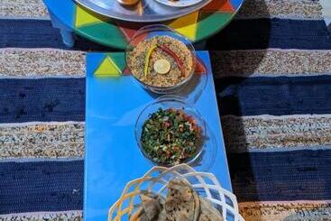 Hospedaria بيت شمس