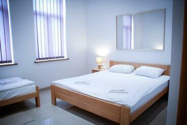 هاستل Sobe Rodic Centar