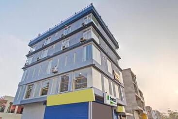 호텔 Treebo Rama Hindustani