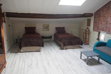 민박 Chambres D Hôtes Du Ruisseau D Argent