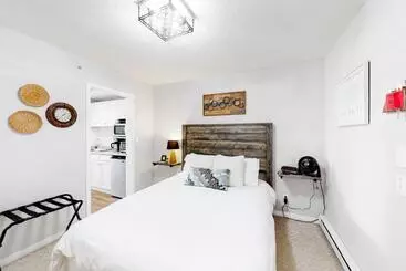 Hotel Hilltop Hideaways