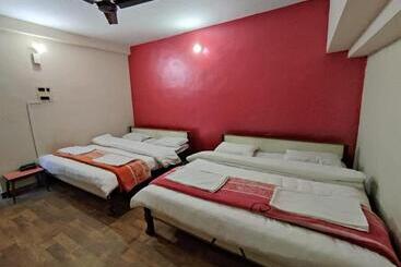 ホテル Saidham Joshimath