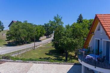 Pension Tulipán Vendégház