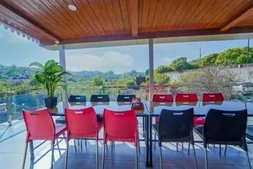 ホテル Lingmala Greens Villa