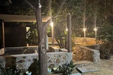 Majatalo Dune Towers