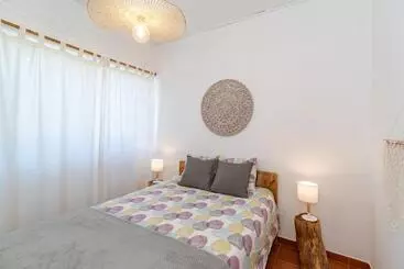 Majatalo Ticket2surf