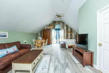 민박 The Inn At The Oaks