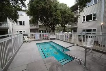 호텔 Atlantic Beach Resort, A Ramada By Wyndham