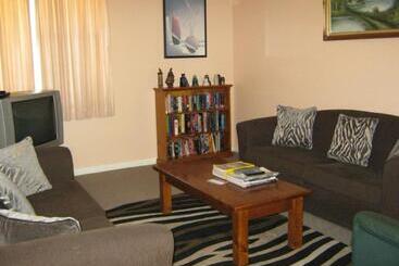 شقة Lakes Entrance Holiday Units