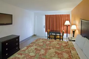 모텔 Econo Lodge Metropolis