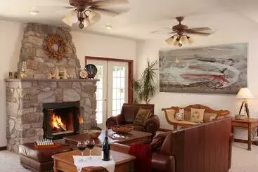 The Inn At Westwynd Farm B&b