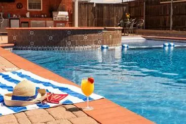 Woodrow House Bed & Breakfast