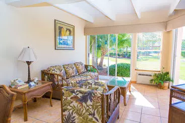 Island Palm Marina Villas