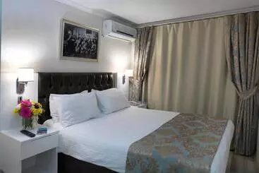 Monarch Hotel Istanbul