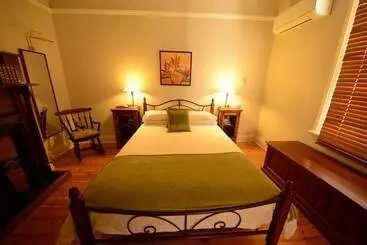 Casa Emaroo Cottages Broken Hill