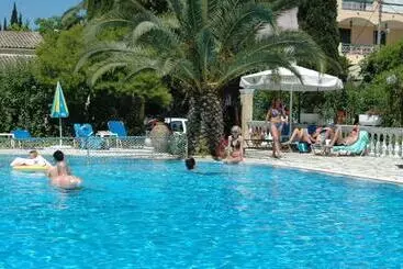 Zefiros Apartments