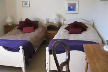 Bed and Breakfast Avebury Life