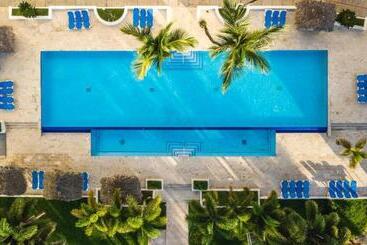 هتل Hamaca Suites