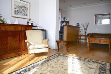 膳宿费 The Redstone Guesthouse