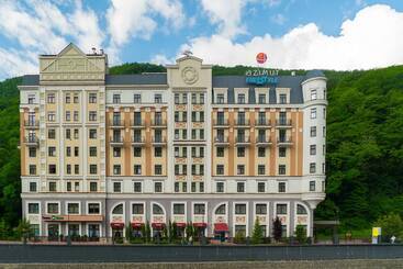 Azimut Hotel Freestyle Rosa Khutor