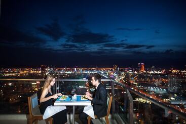 فندق A La Carte Da Nang Beach