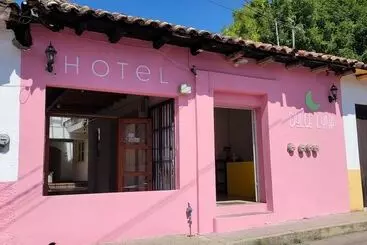 Hotel Dulce Luna