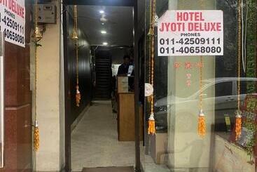 ホテル Jyoti Deluxe By Grb