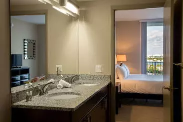 Shorecrest Miami Bay Luxury Apartments