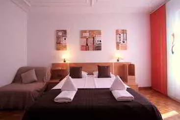 Huoneisto Gaudi Residence